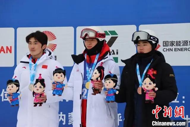 十四冬短道速滑收官 黑龙江女子接力夺金再创佳