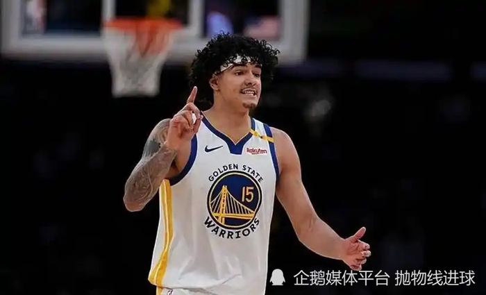 勇士提前续约桑托斯波尔津尼斯：捡了大便宜