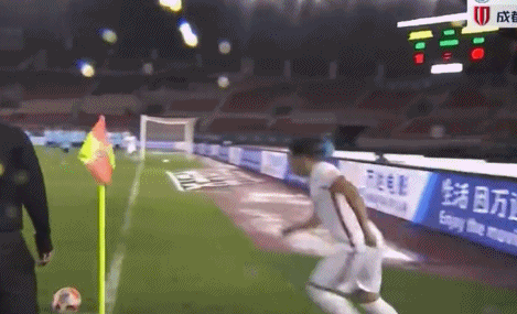 罗慕洛三度角球破门创中超纪录 球迷呼吁加速归