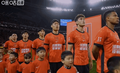 罗慕洛三度角球破门创中超纪录 球迷呼吁加速归