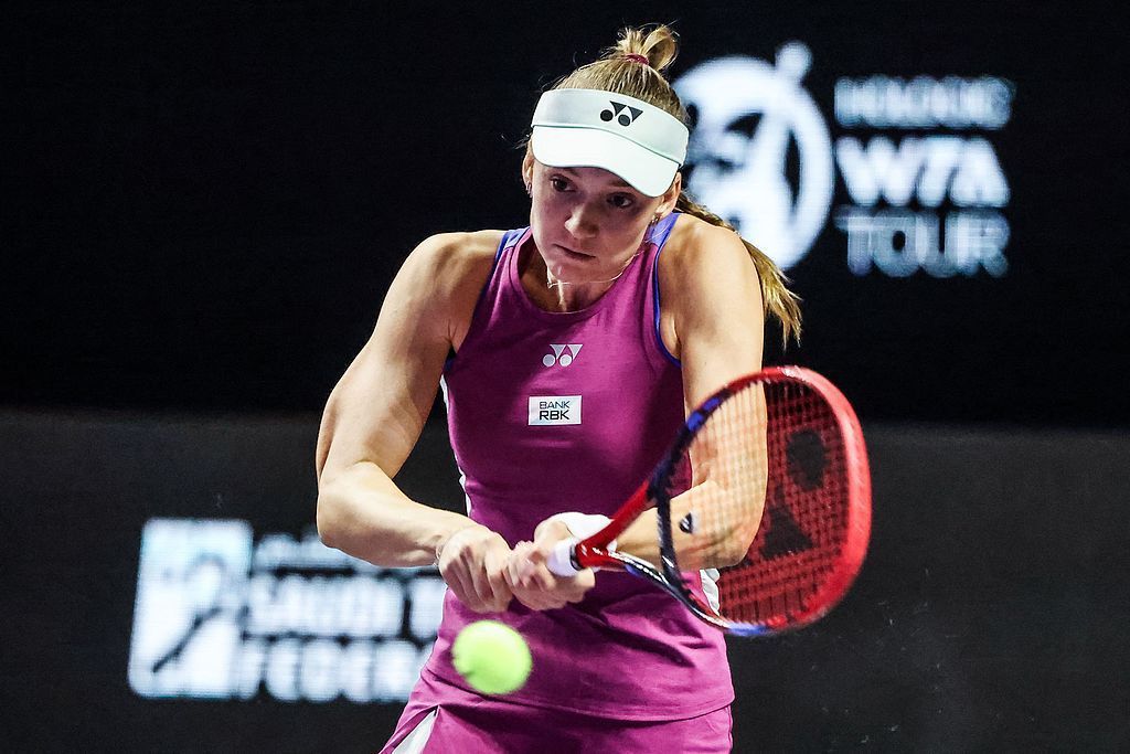 郑钦文在WTA年终总决赛小组赛首胜后仍有望出线