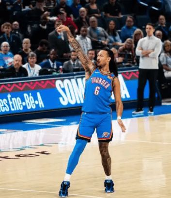 雷霆客场大胜篮网豪取10连胜 球队强势领跑西部