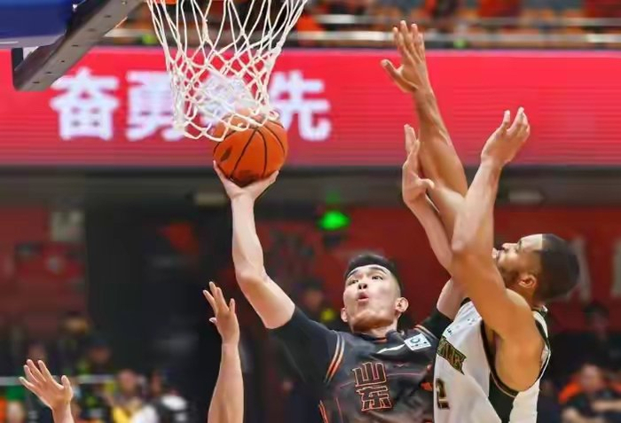 山东主场失利巩晓彬直指球队攻防问题